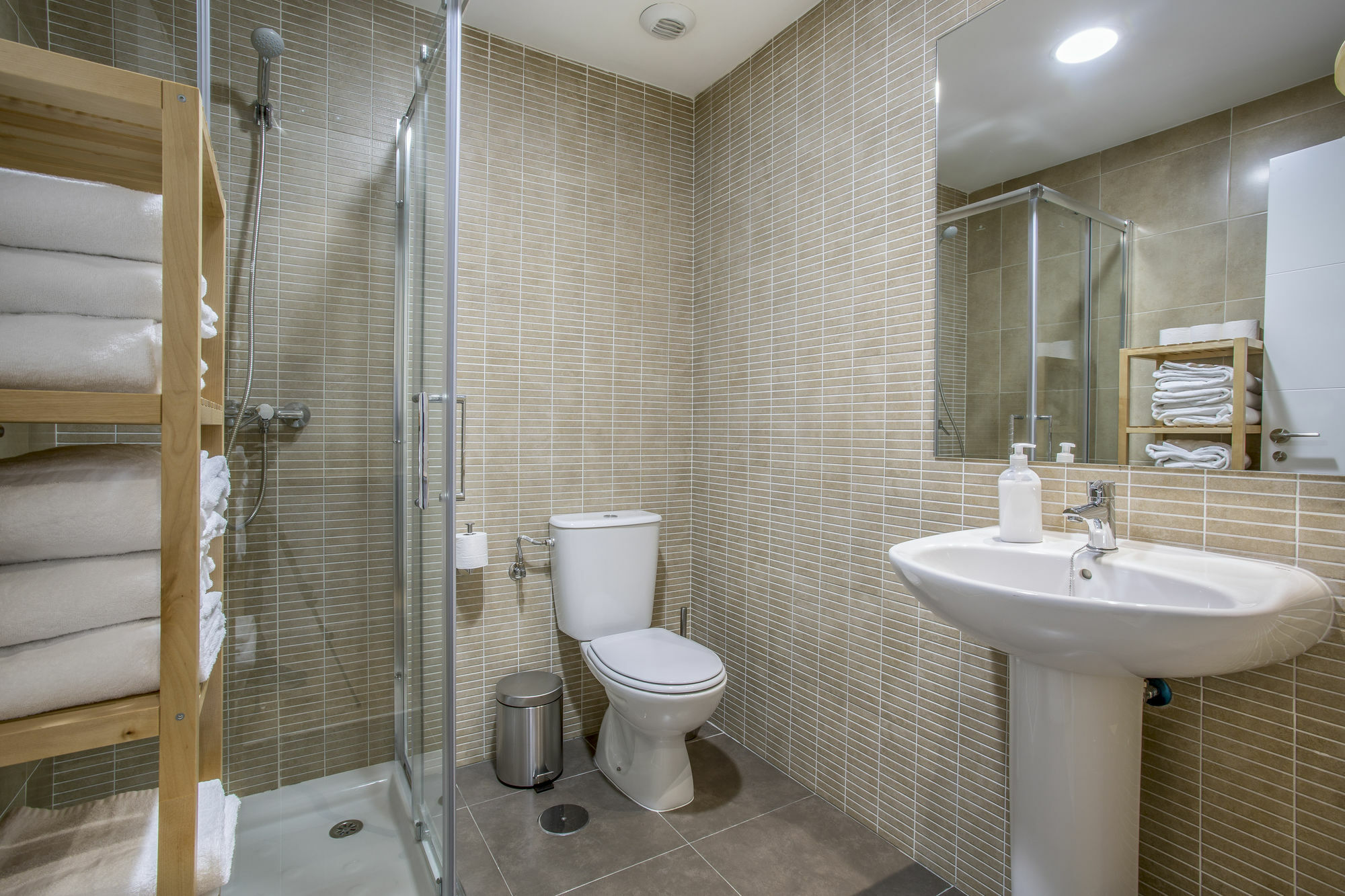 Slow Suites Luchana Madrid Extérieur photo