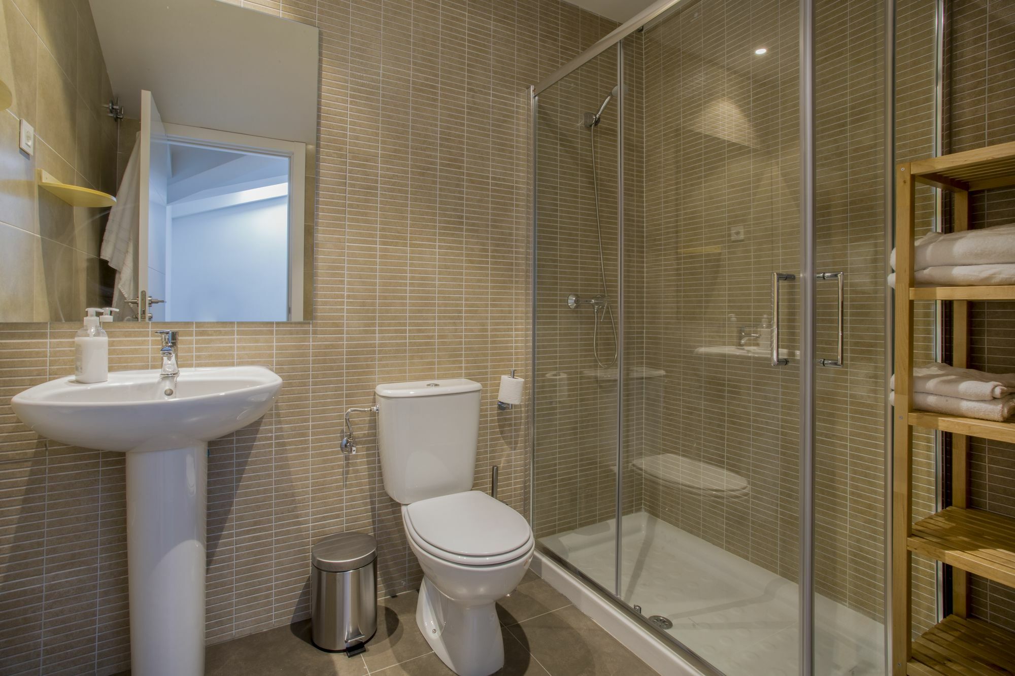 Slow Suites Luchana Madrid Extérieur photo